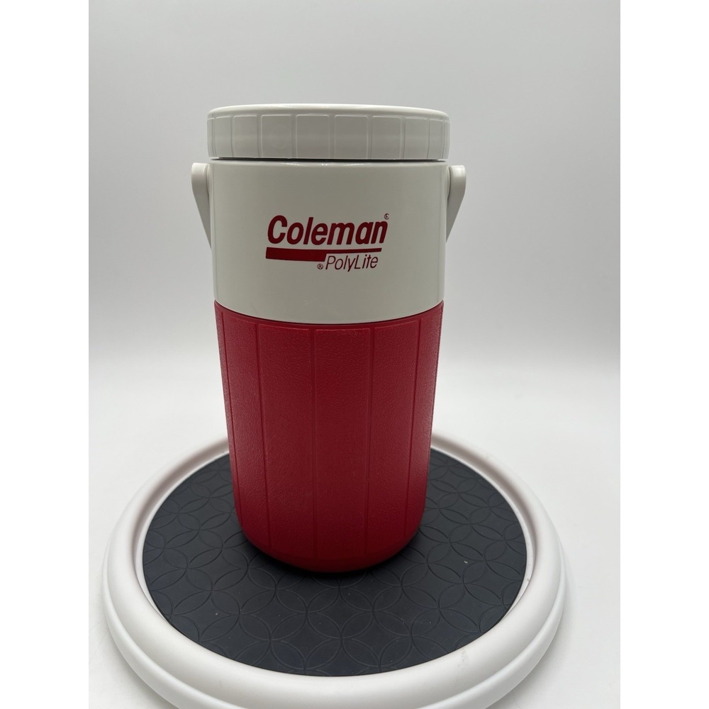 Vintage Coleman PolyLite 5590 1/2 Gallon Water Jug Cooler Red White USA